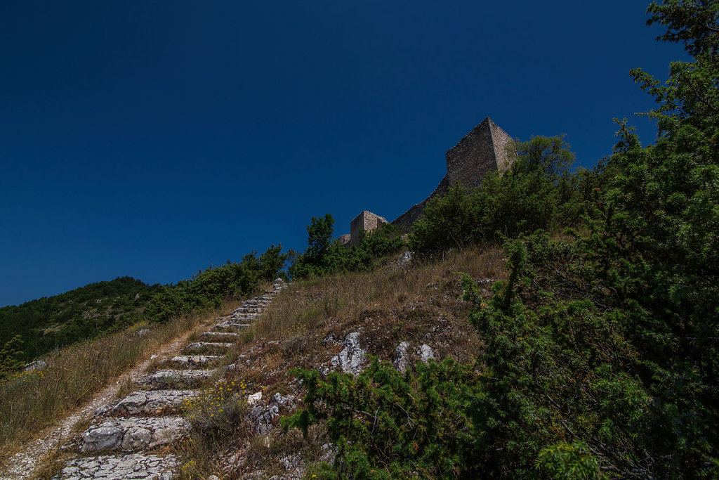 Bominaco (AQ) - Castello