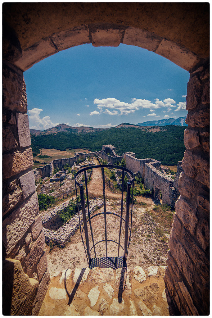 Bominaco (AQ) - Castello