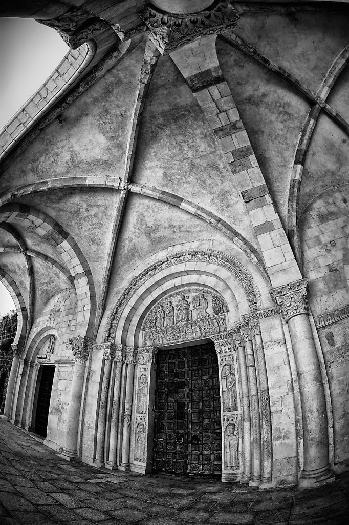 Castiglione a Casauria (PE) - Abbazia di San Clemente a Casauria